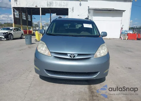 2007 Toyota Sienna Xle z USA, uszkodzony, nr VIN 5TDZK22C87S013879